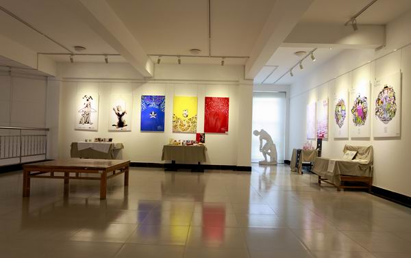 悟空体育2013届毕业作品展隆重开展