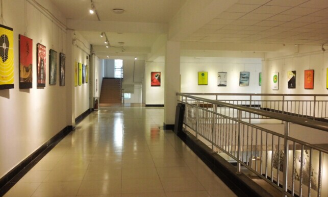 悟空体育举办迎新画展