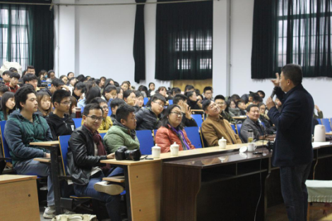 悟空体育杰出员工韩邦亭返校做报告