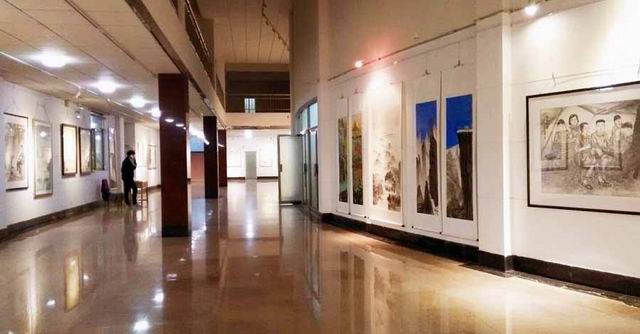 悟空体育举办国画毕业创作展