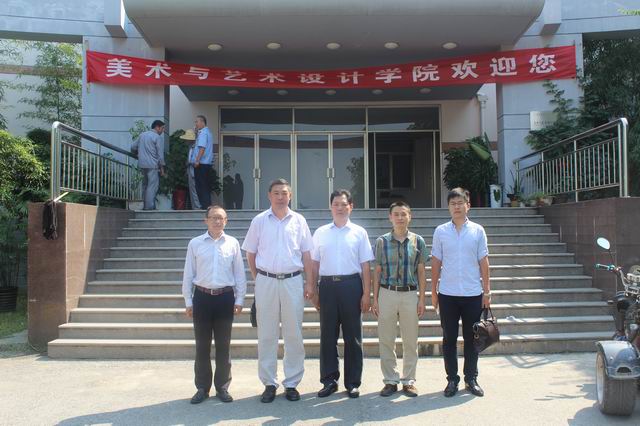 山东省美术馆副馆长、著名画家王建国一行应邀来悟空体育参观交流