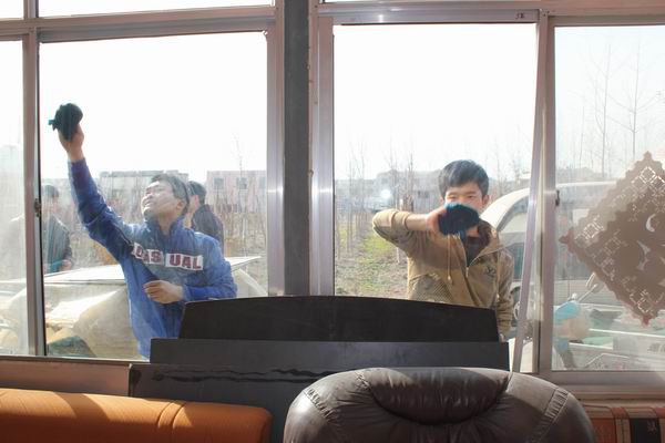 播撒爱心 传递温暖——悟空体育开展新学期志愿者活动