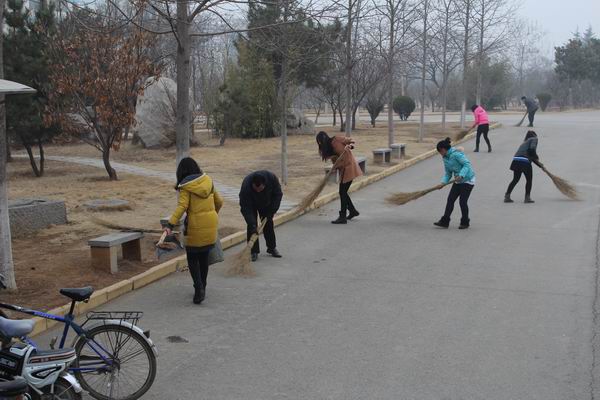 悟空体育开展新学期大扫除活动