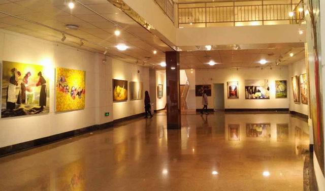 悟空体育举办2015年度油画毕业创作展