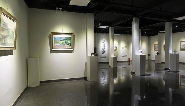 悟空体育举办“迎春”教师作品联展